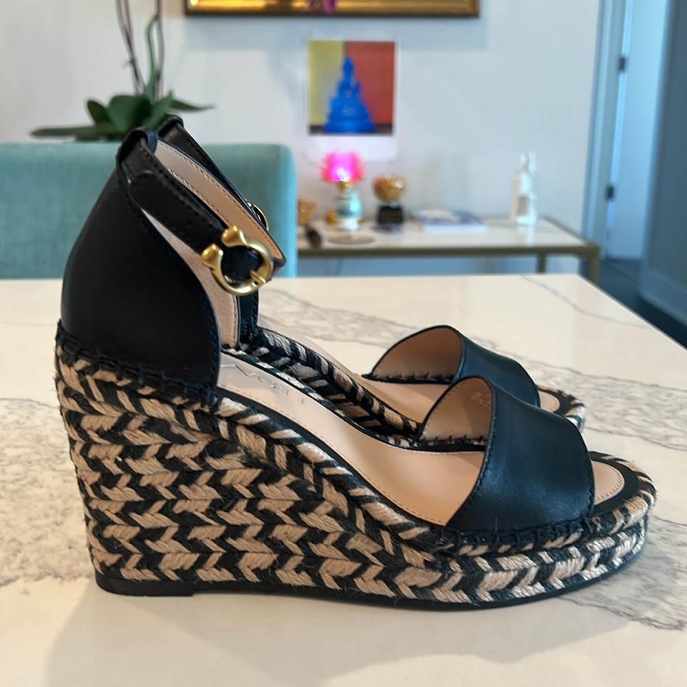Coach wedges Sandal - Leather upper, Size 5.5 Brand New - Picture 3 of 7